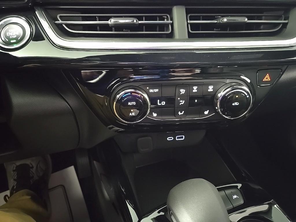 new 2025 Chevrolet Trax car, priced at $25,935