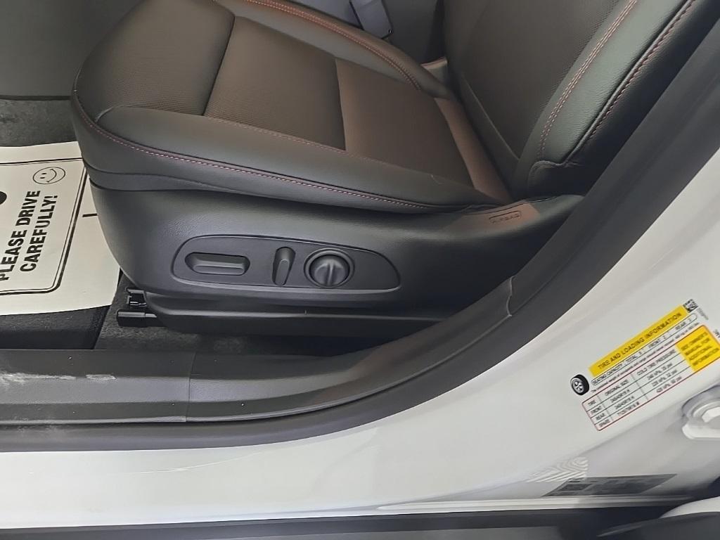 new 2025 Chevrolet Trax car, priced at $25,935