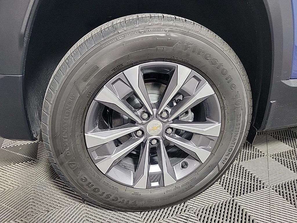 new 2026 Chevrolet Equinox car, priced at $30,462