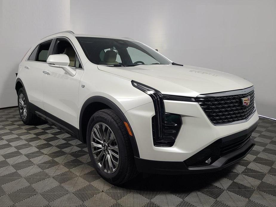 new 2024 Cadillac XT4 car, priced at $50,060