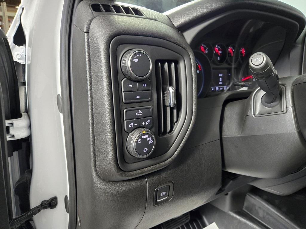new 2025 Chevrolet Silverado 2500 car