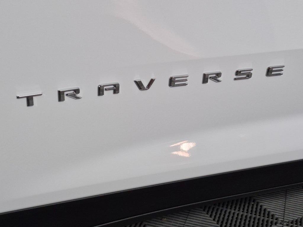 new 2026 Chevrolet Traverse car, priced at $44,385