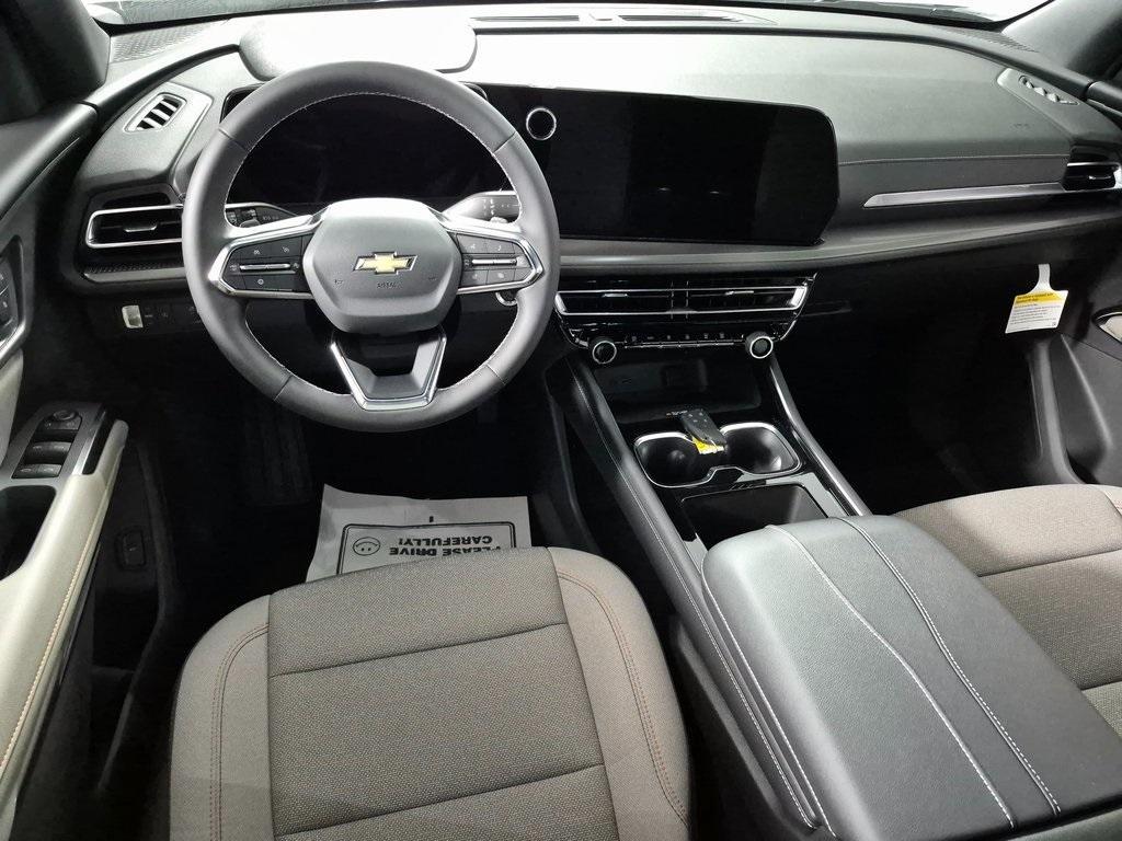 new 2026 Chevrolet Traverse car, priced at $44,385