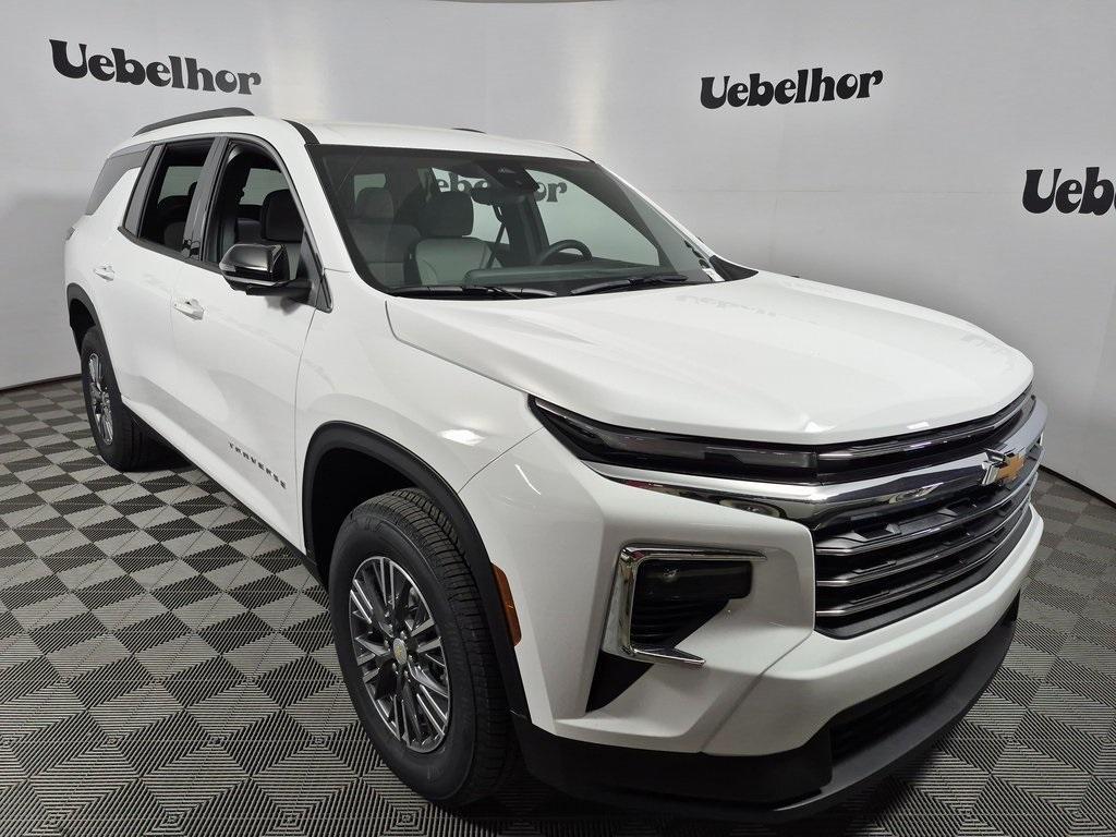 new 2026 Chevrolet Traverse car, priced at $44,385