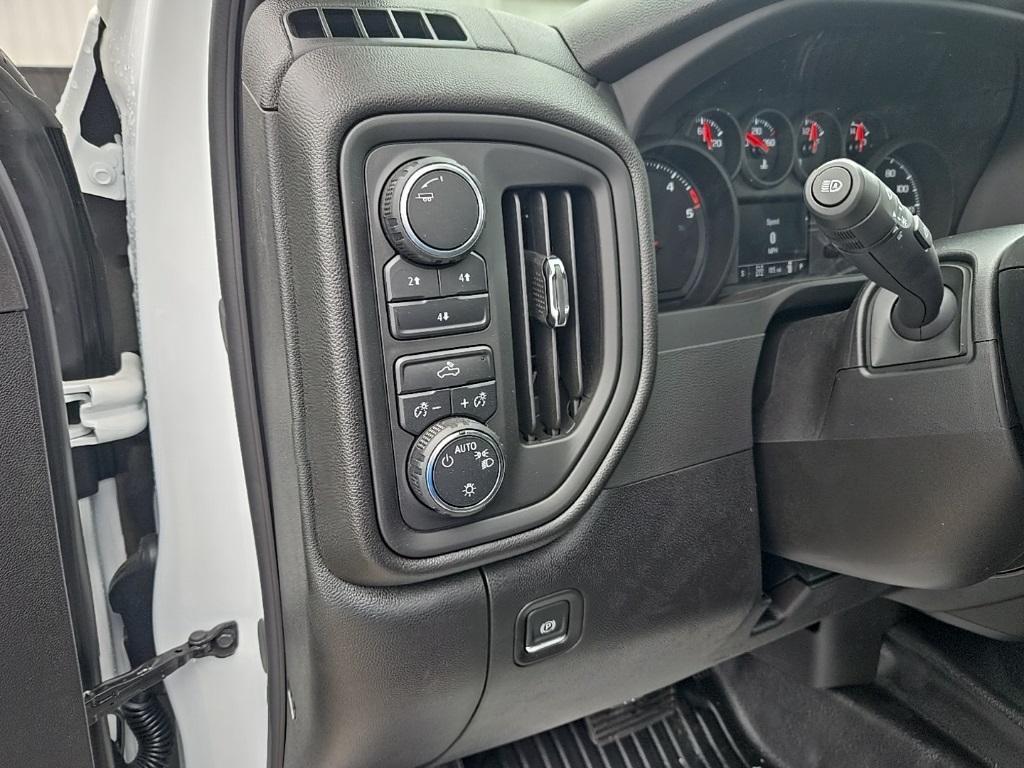 new 2025 Chevrolet Silverado 2500 car
