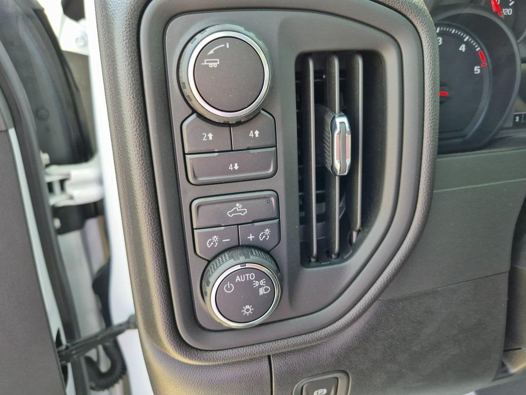 new 2025 Chevrolet Silverado 2500 car, priced at $60,495