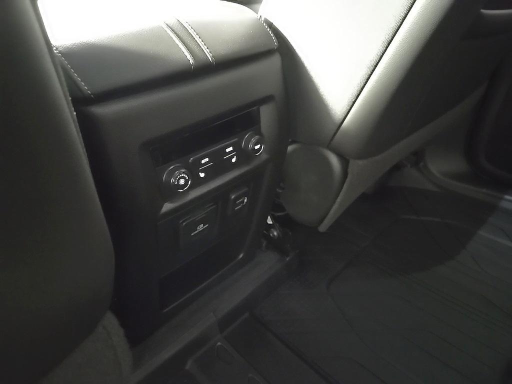 used 2023 Chevrolet Traverse car, priced at $41,998