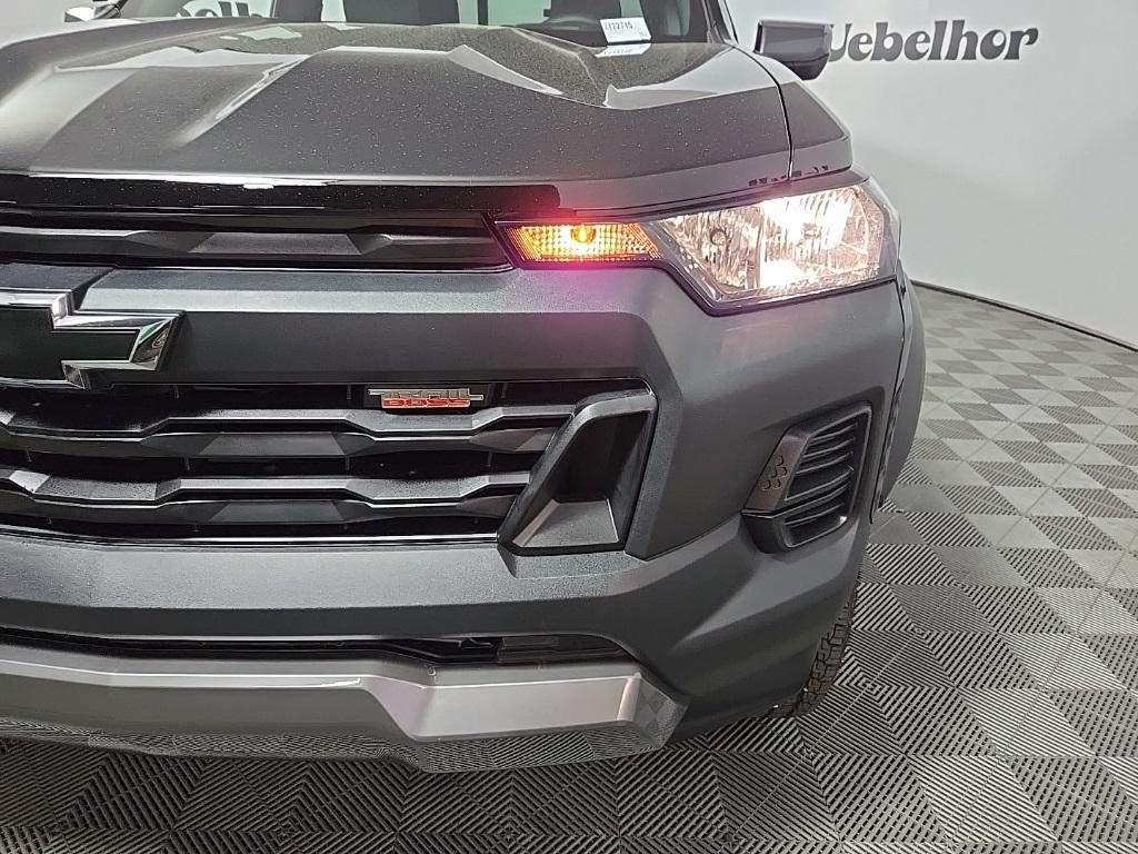 new 2025 Chevrolet Colorado car, priced at $43,110