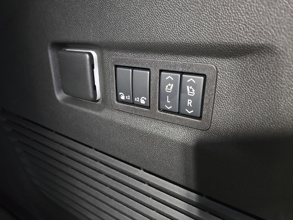 new 2025 Chevrolet Suburban car, priced at $84,375