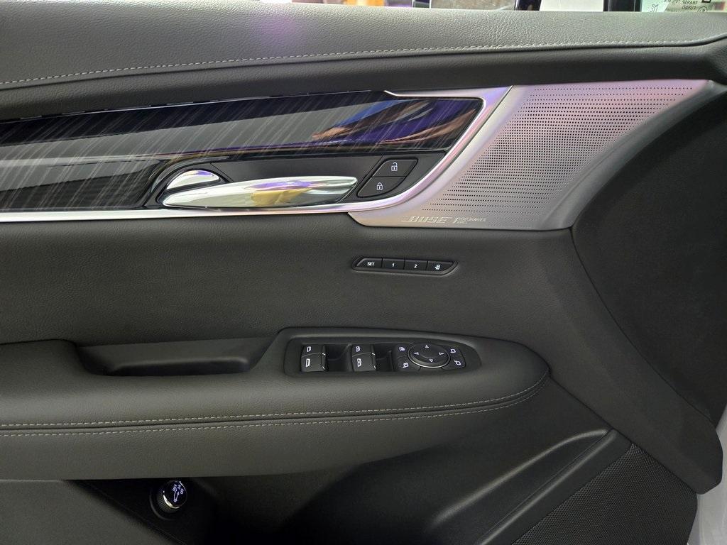 new 2025 Cadillac XT6 car, priced at $62,669