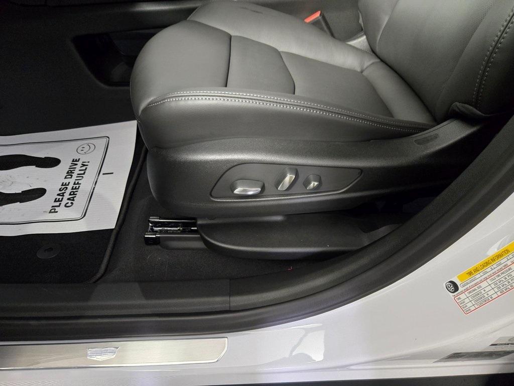 new 2025 Cadillac XT6 car, priced at $62,669