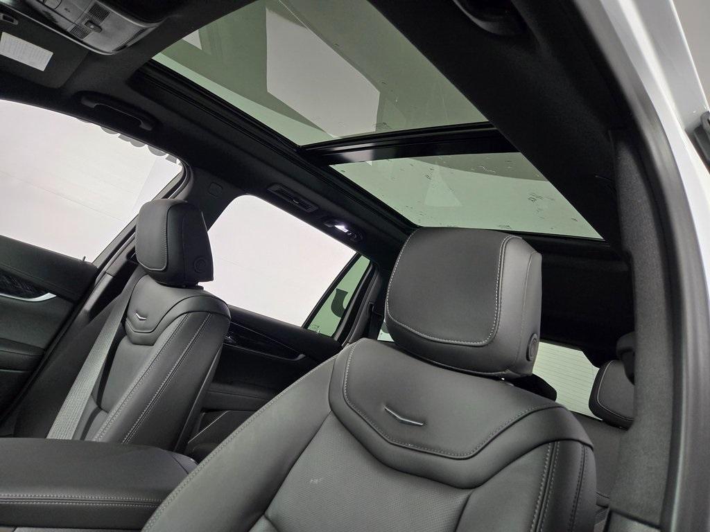 new 2025 Cadillac XT6 car, priced at $62,669