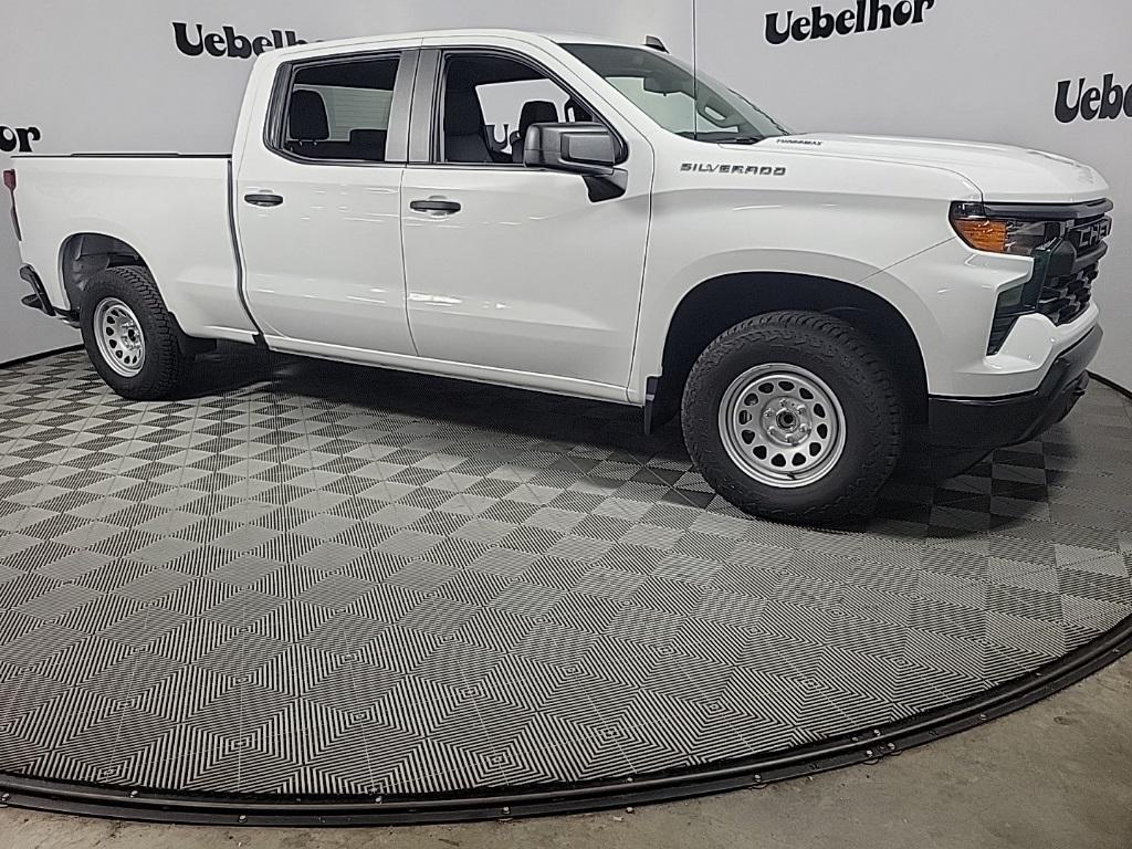 new 2025 Chevrolet Silverado 1500 car, priced at $40,870