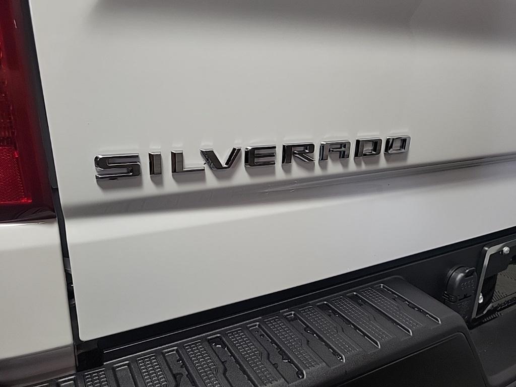 new 2025 Chevrolet Silverado 1500 car, priced at $40,870