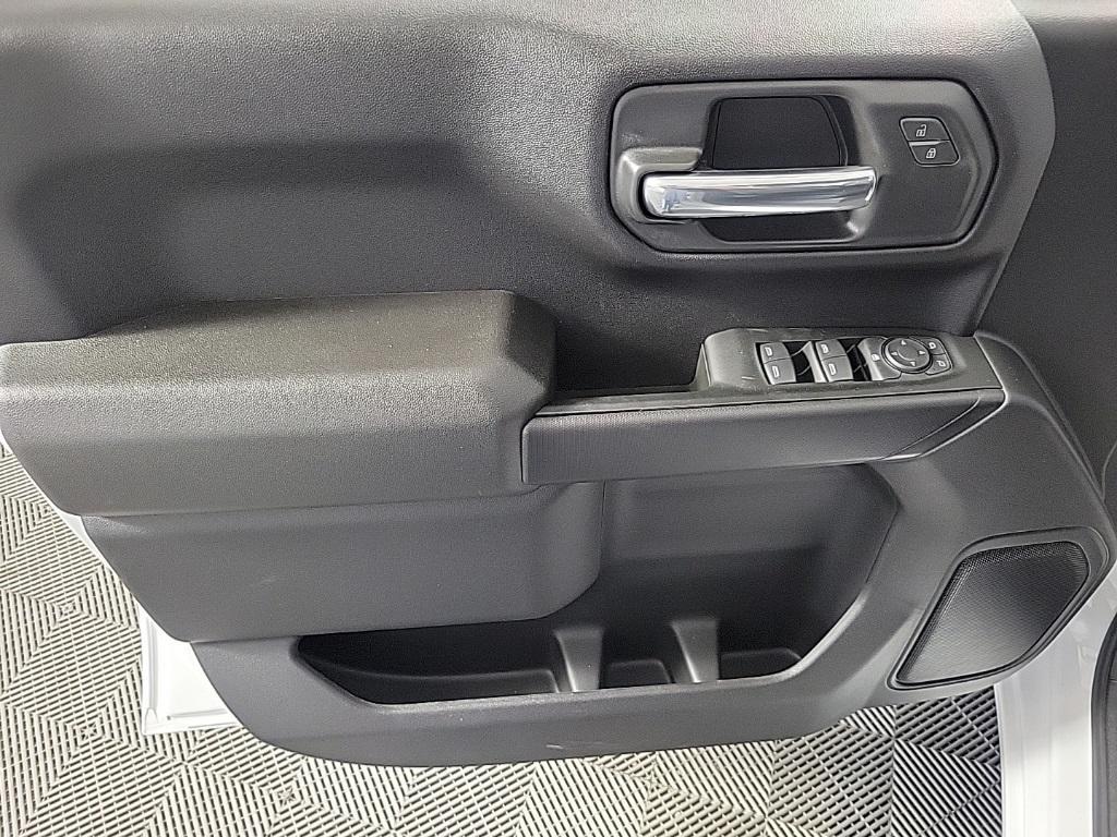 new 2025 Chevrolet Silverado 1500 car, priced at $40,870