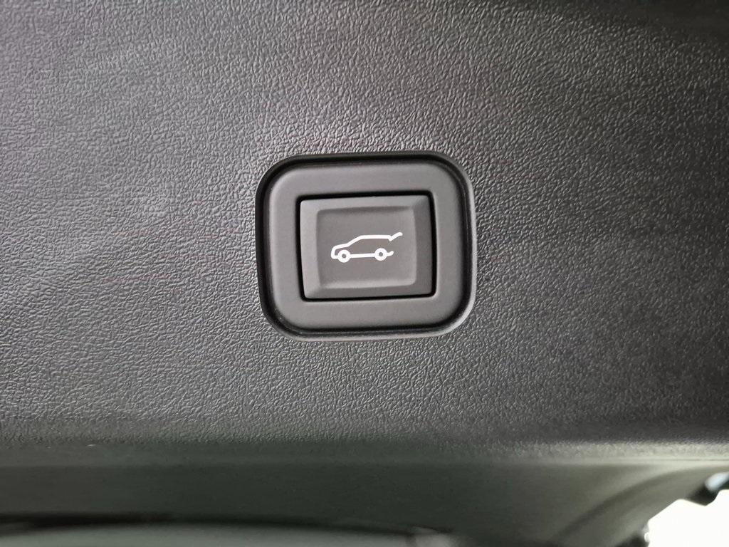 new 2026 Cadillac VISTIQ car, priced at $80,580