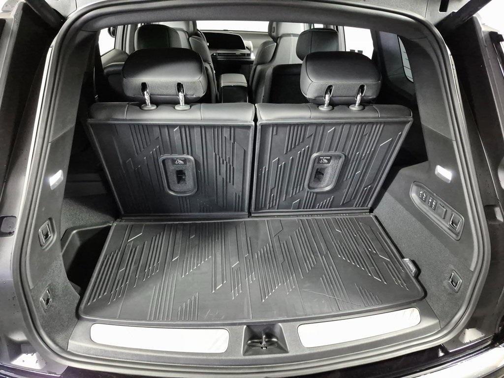 new 2026 Cadillac VISTIQ car, priced at $80,580