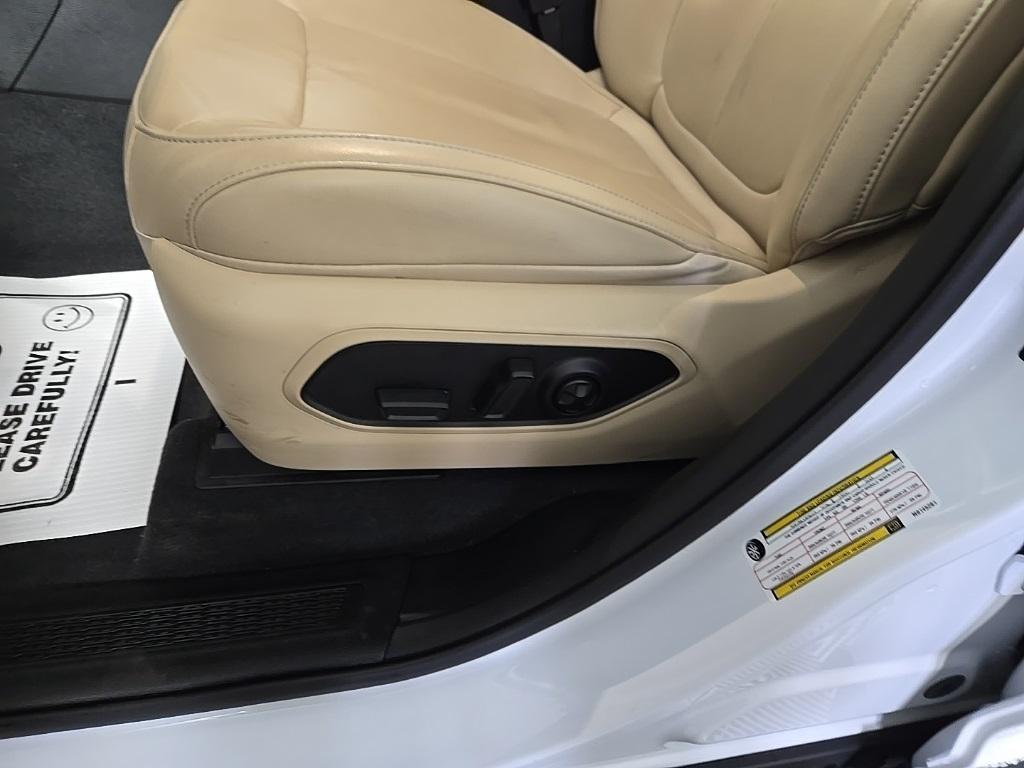 used 2021 Jeep Grand Cherokee L car, priced at $33,995