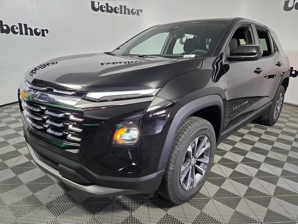 new 2025 Chevrolet Equinox car, priced at $30,035