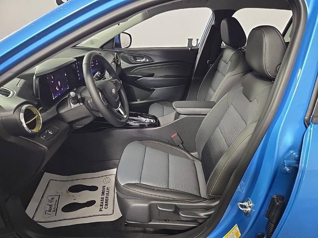 new 2025 Chevrolet Trax car, priced at $25,375
