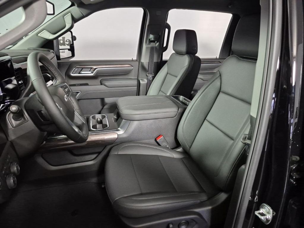 new 2025 Chevrolet Silverado 2500 car, priced at $71,620