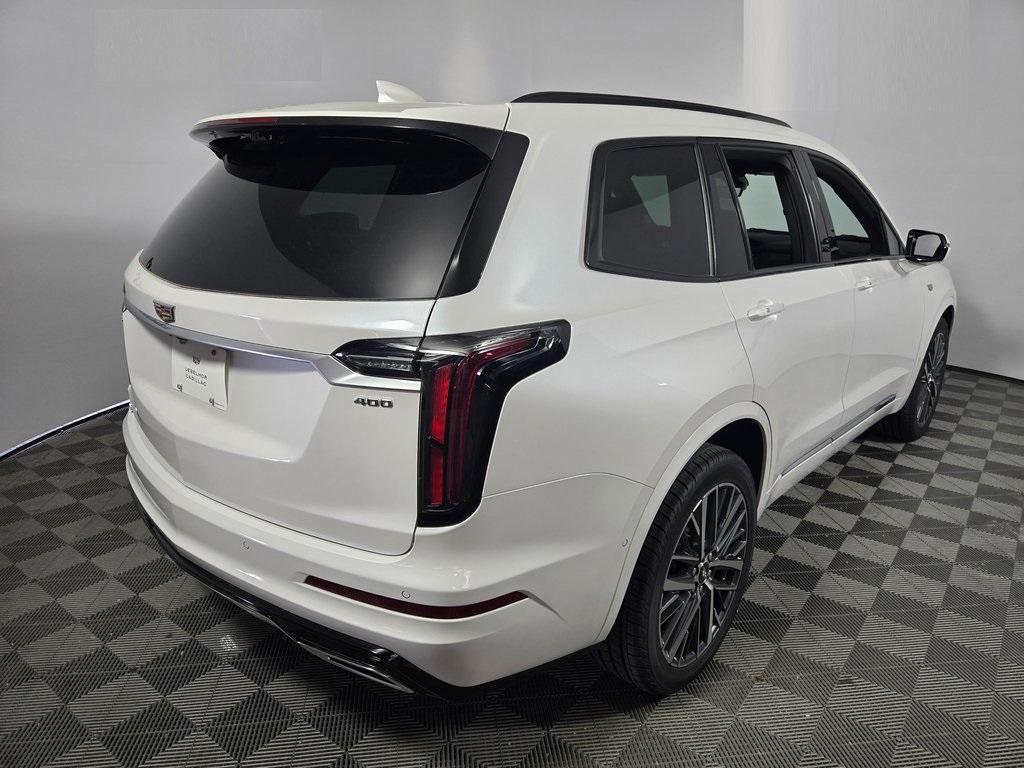 new 2025 Cadillac XT6 car, priced at $70,114