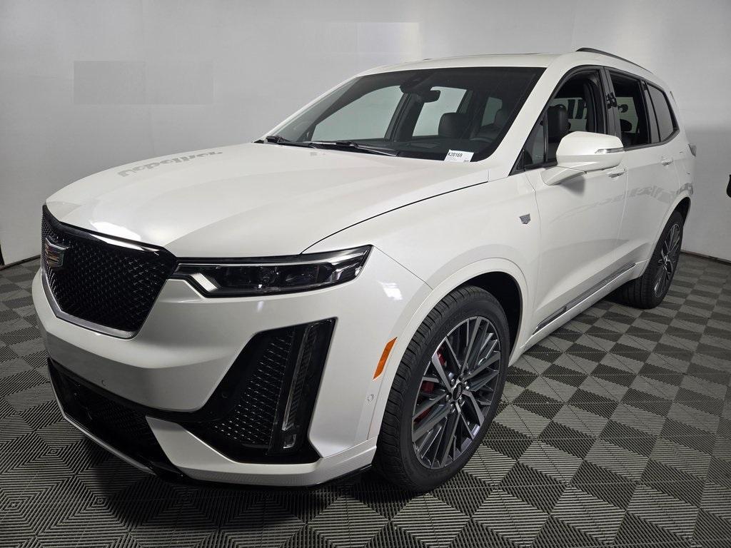 new 2025 Cadillac XT6 car, priced at $70,114