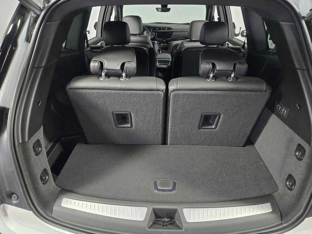 new 2025 Cadillac XT6 car, priced at $70,114