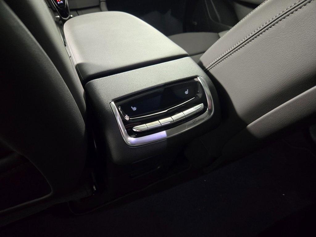 new 2025 Cadillac XT6 car, priced at $70,114