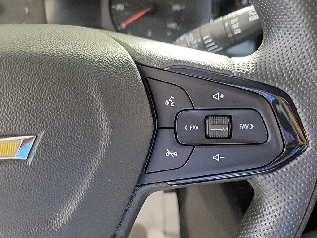 used 2025 Chevrolet Trax car, priced at $23,500