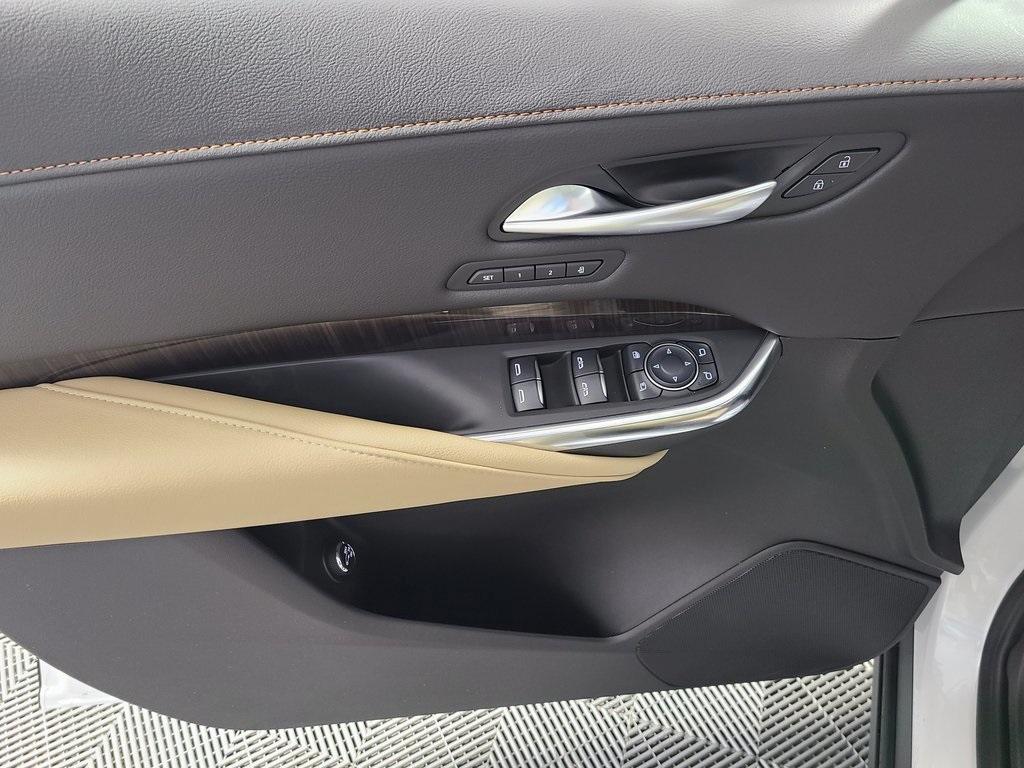 new 2024 Cadillac XT4 car, priced at $48,280