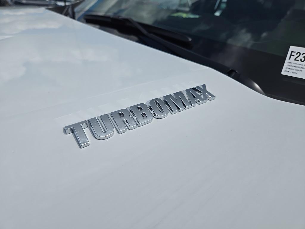 new 2025 Chevrolet Silverado 1500 car, priced at $40,738