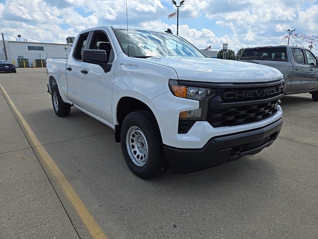 new 2025 Chevrolet Silverado 1500 car, priced at $40,738