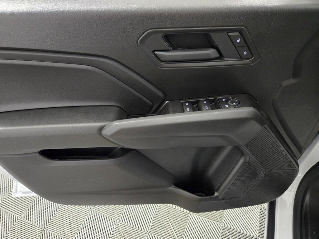 new 2025 Chevrolet Colorado car, priced at $32,640