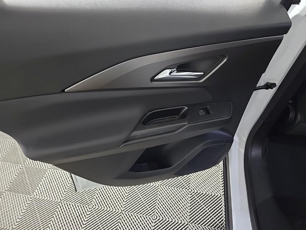 new 2025 Chevrolet Equinox EV car, priced at $33,845