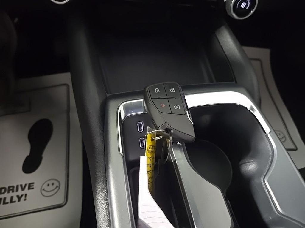 new 2025 Chevrolet Equinox EV car, priced at $33,845
