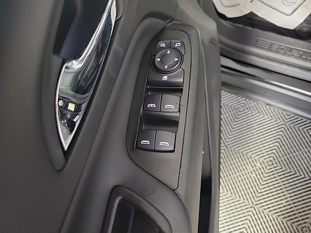 used 2023 Chevrolet Equinox car, priced at $24,997