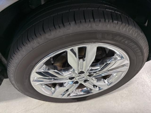 used 2013 Ford Edge car, priced at $8,888