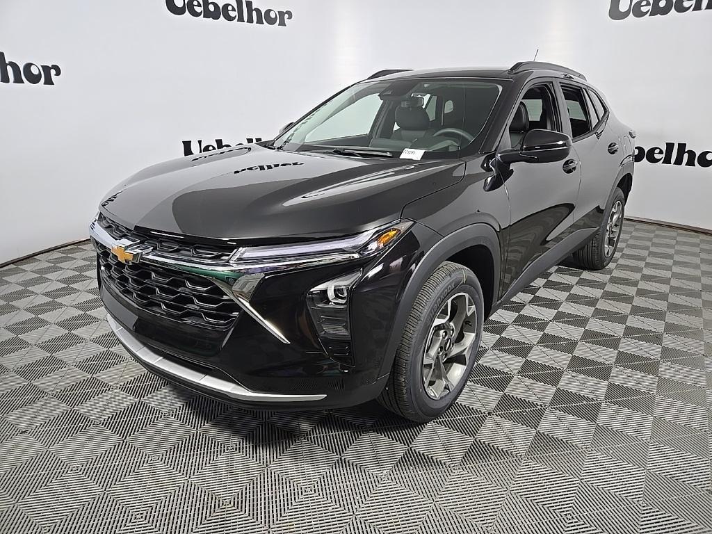 new 2025 Chevrolet Trax car, priced at $24,560