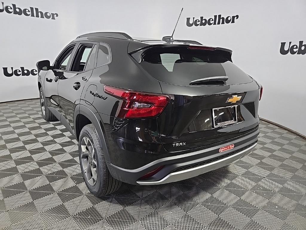 new 2025 Chevrolet Trax car, priced at $24,560