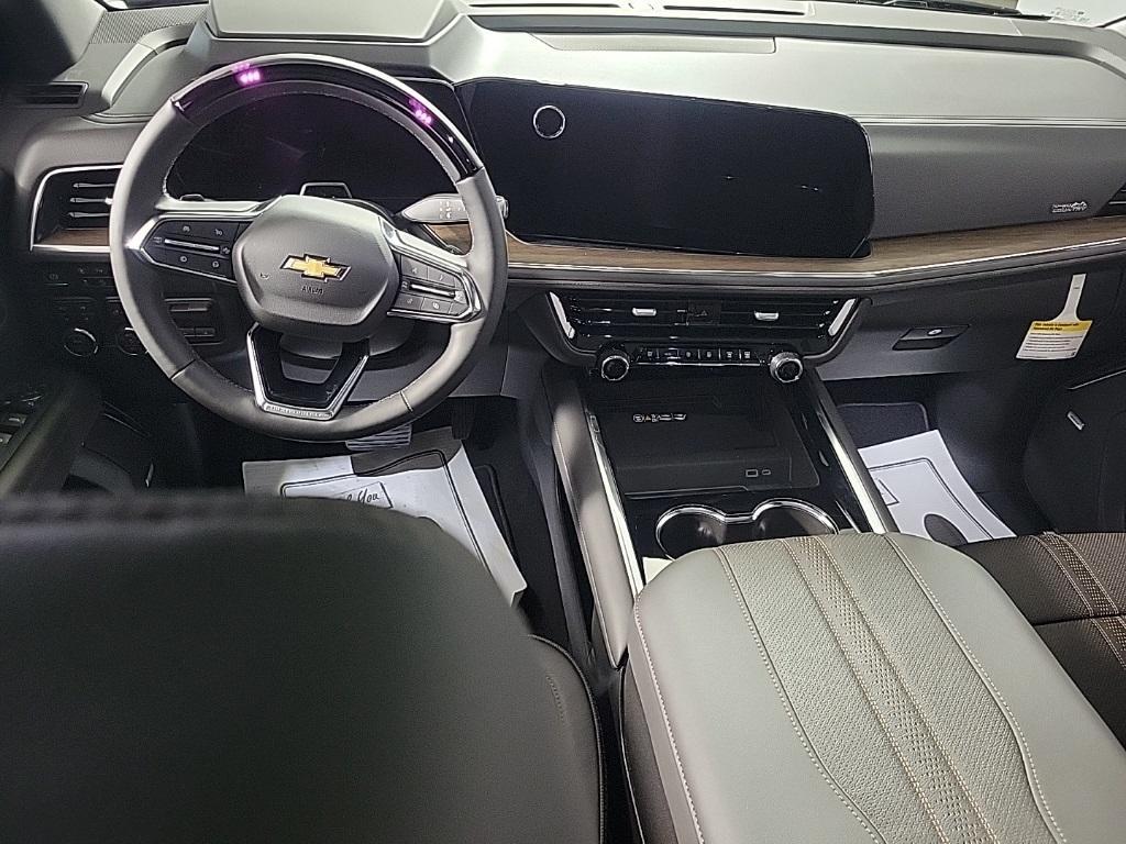 new 2025 Chevrolet Suburban car, priced at $95,655