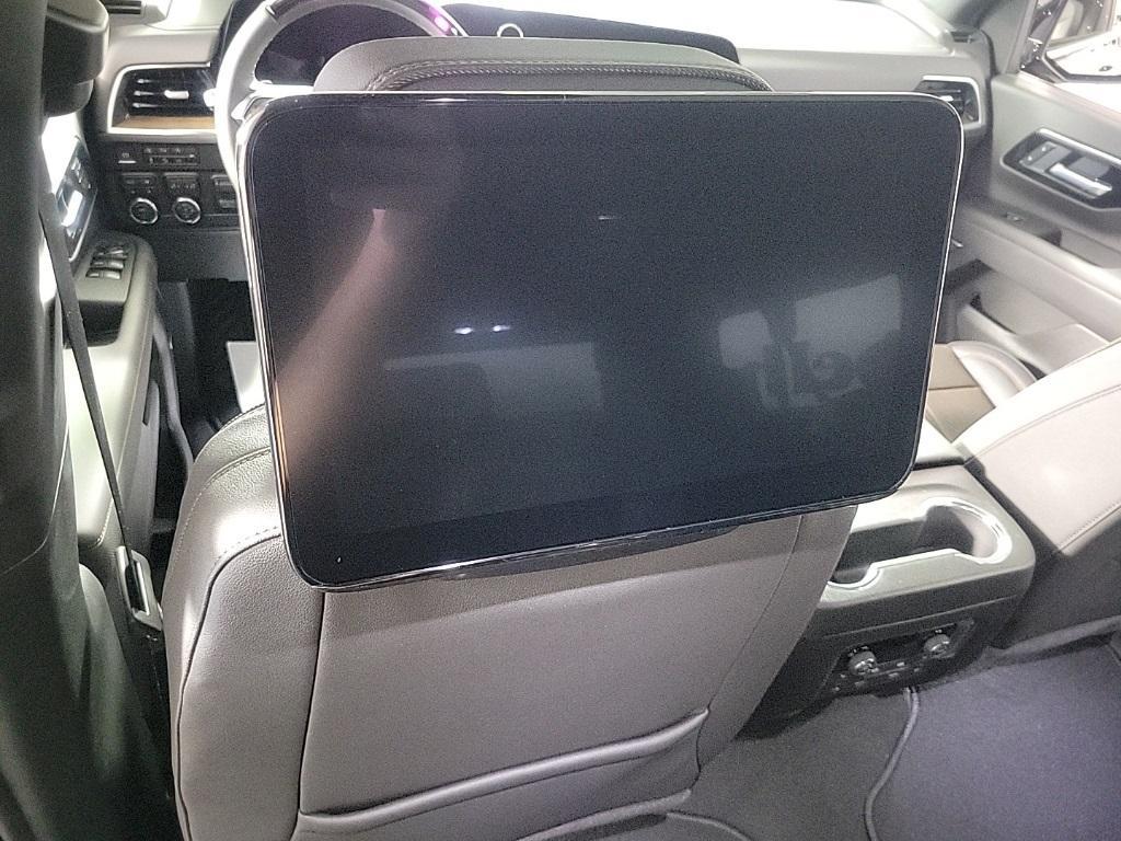 new 2025 Chevrolet Suburban car, priced at $95,655