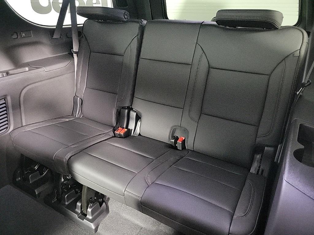 new 2025 Chevrolet Suburban car, priced at $95,655