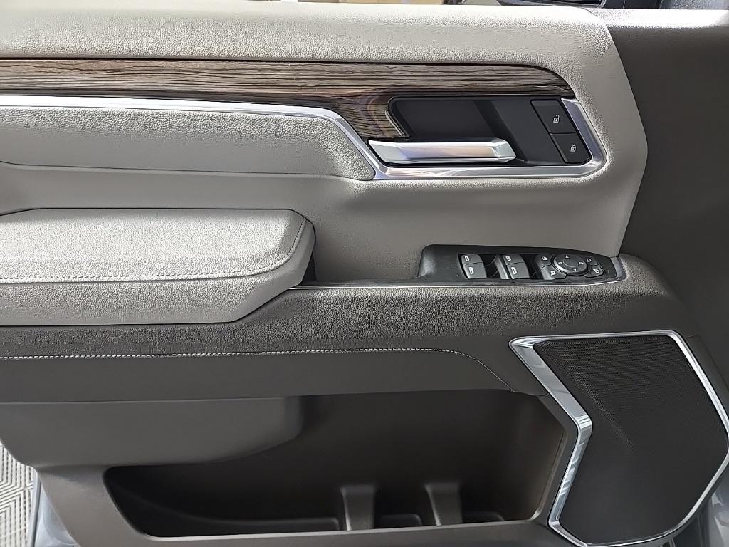 new 2025 Chevrolet Silverado 2500 car, priced at $64,390