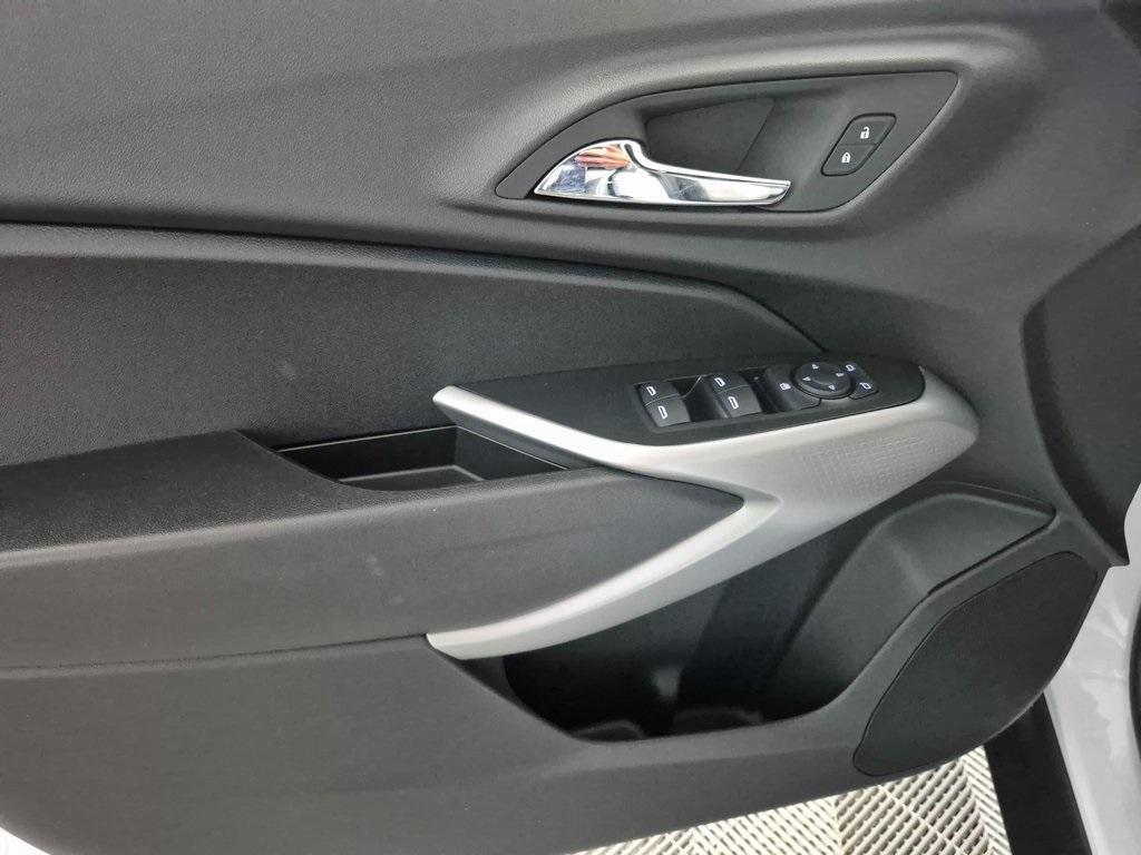 new 2026 Chevrolet Trax car, priced at $25,155