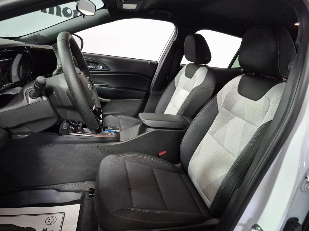 new 2026 Chevrolet Trax car, priced at $25,155