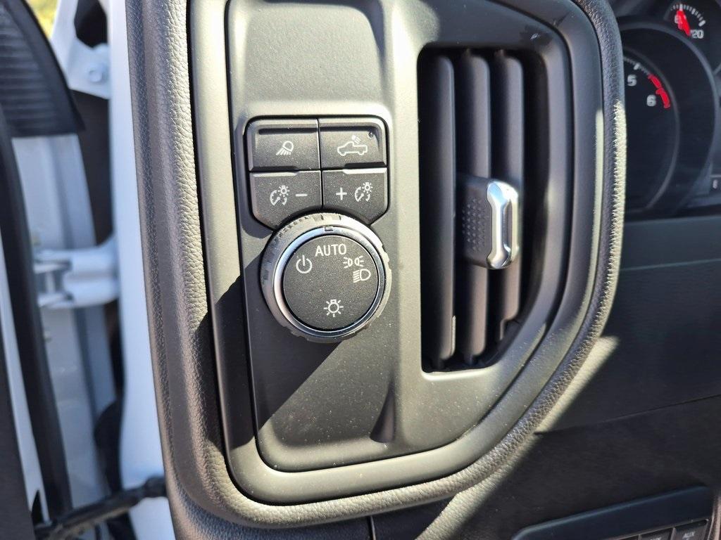 new 2025 Chevrolet Silverado 2500 car, priced at $57,212