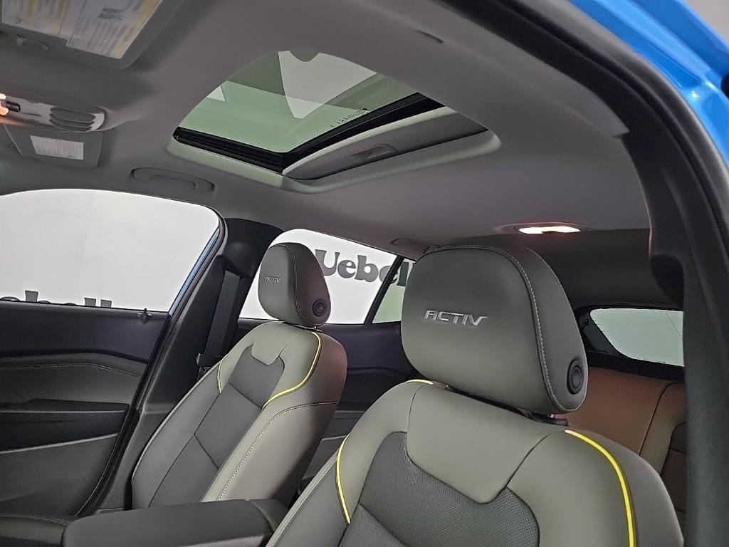new 2025 Chevrolet Trax car, priced at $27,880