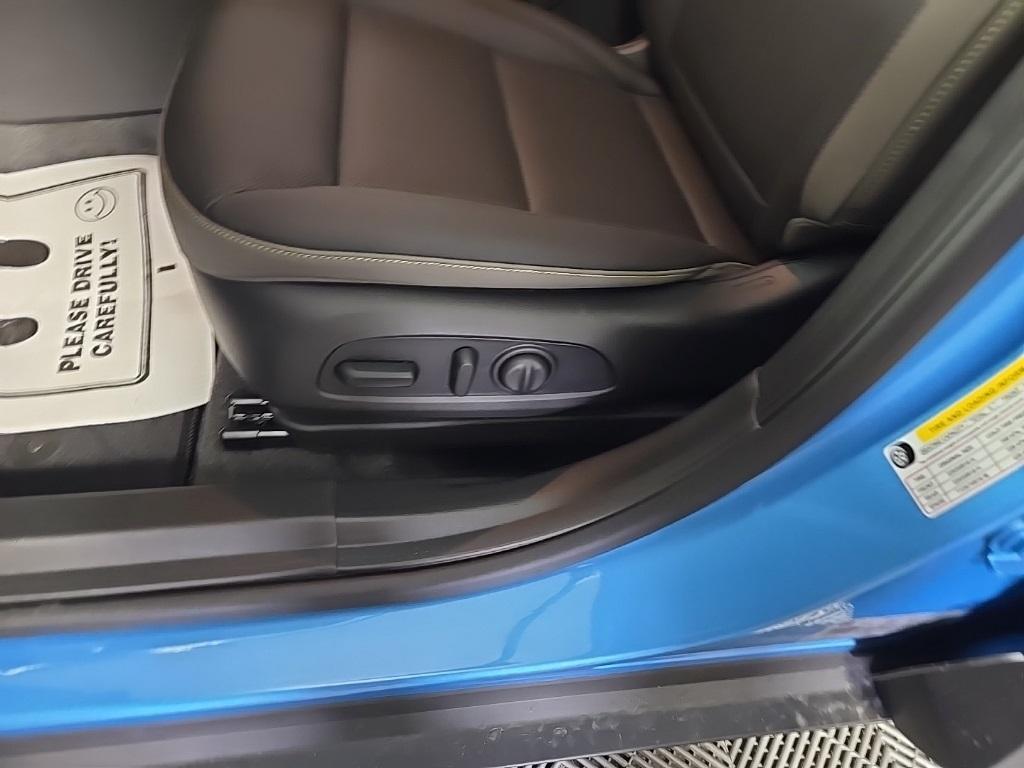 new 2025 Chevrolet Trax car, priced at $27,880