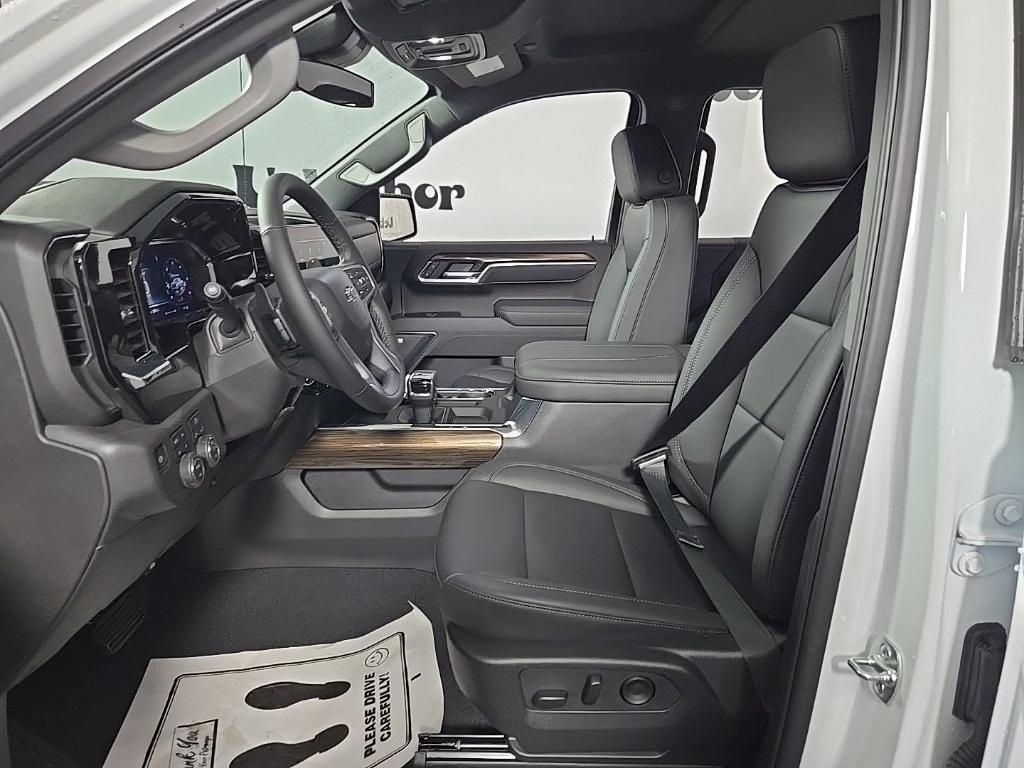 new 2025 Chevrolet Silverado 1500 car, priced at $60,955